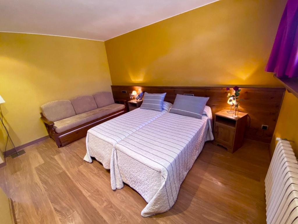 Campalans Hotel Rural Bungalows Mobilhomes Borredá Exteriér fotografie